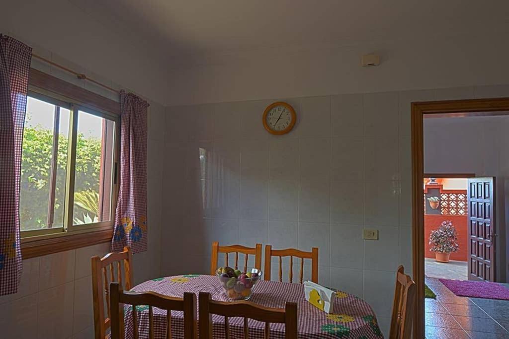 La Casa Del Huerto Apartment Los Baldios Luaran gambar
