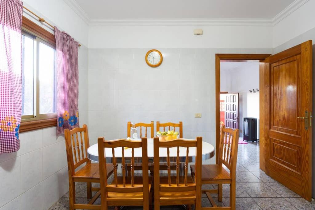 La Casa Del Huerto Apartment Los Baldios Luaran gambar